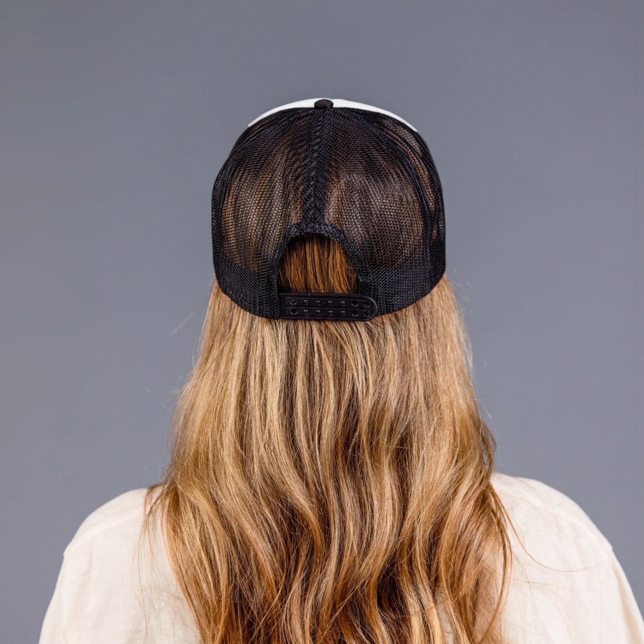 6-Black Mesh